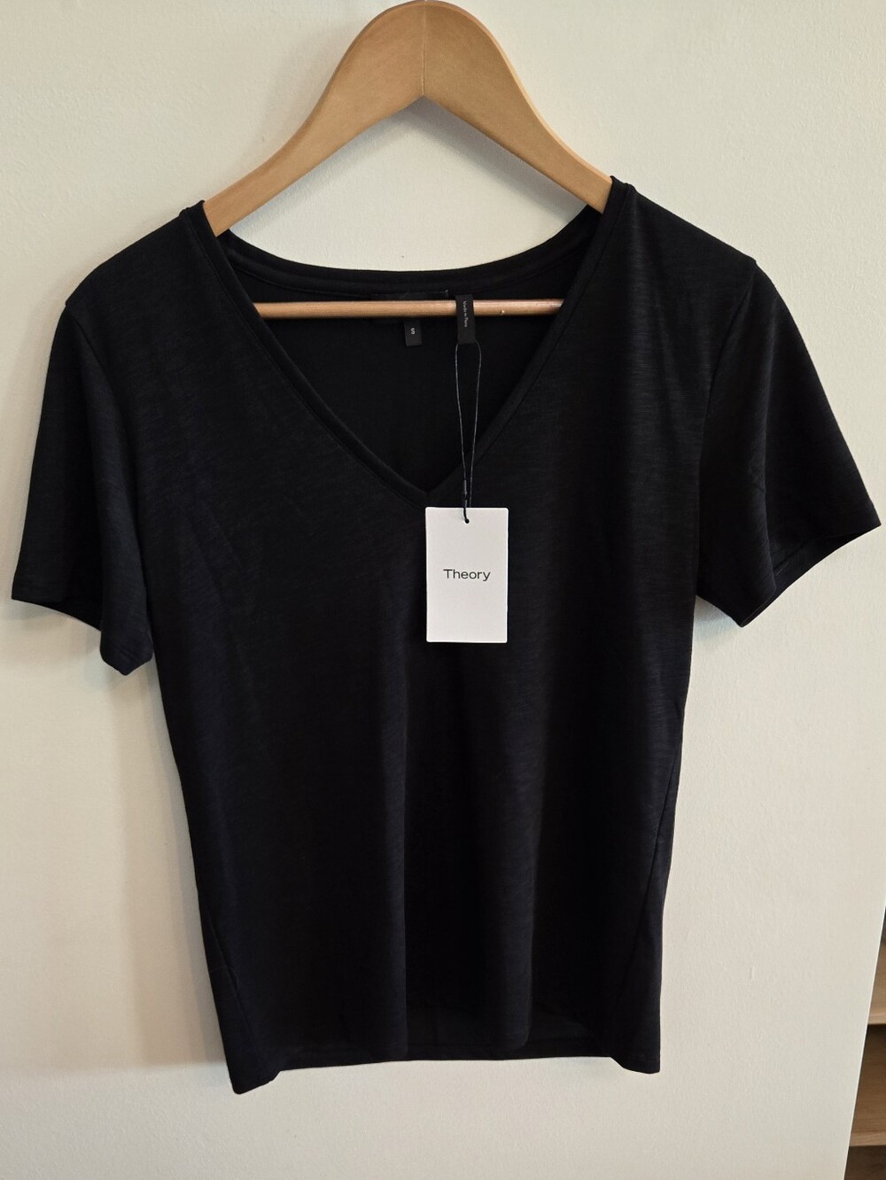 Theory Dayne-B Women’s Black V-Neck Short Sleeve Top NWT